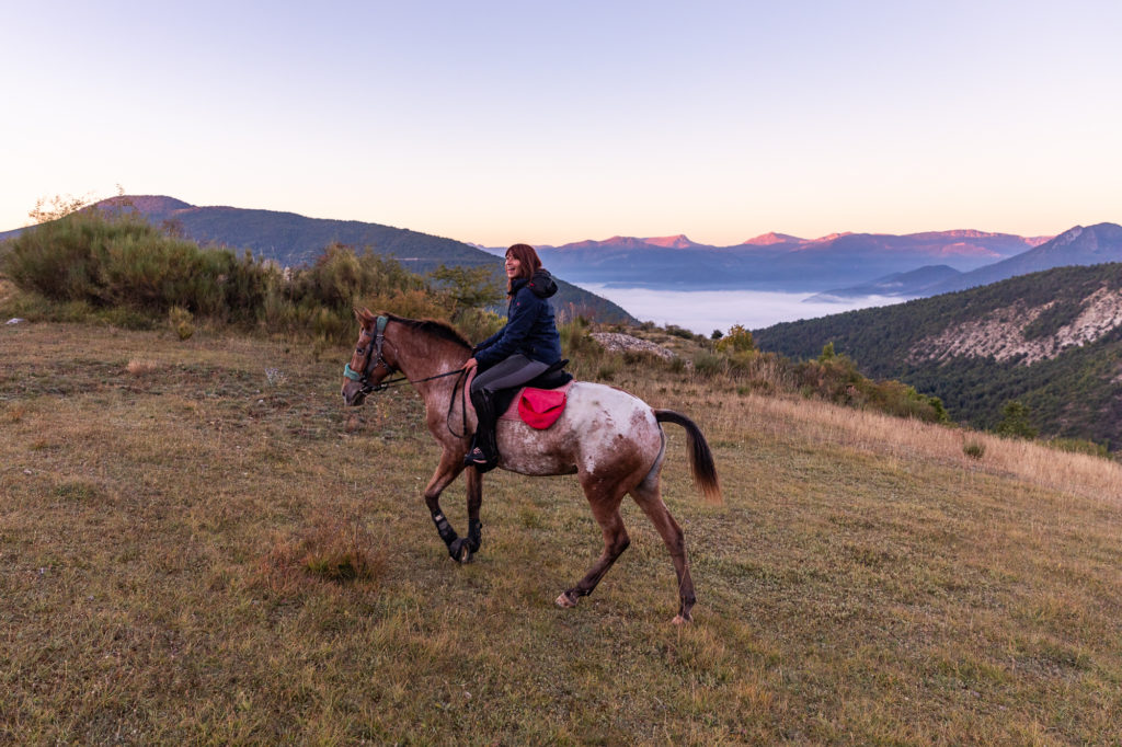 Les Alpes de Haute Provence à cheval : 3 jours de randonnée équestre dans la région de Digne-les-Bains, au coeur des Alpes du Sud