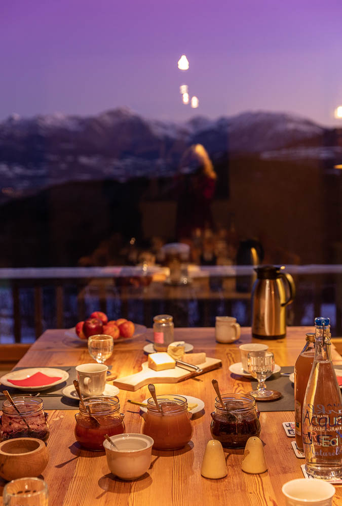 Bonnes adresses au ski dans les Alpes de Haute Provence, dans la vallée de Blanche Serre Ponçon en hiver.