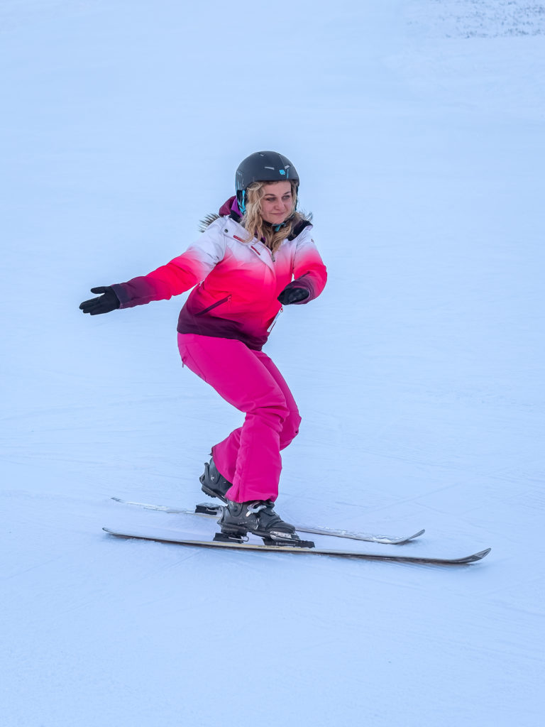 Skier dans les Alpes de Haute Provence : découvrez l'hiver dans la région de Blanche-Serre-Ponçon, avec activités outdoor et bonnes adresses. 