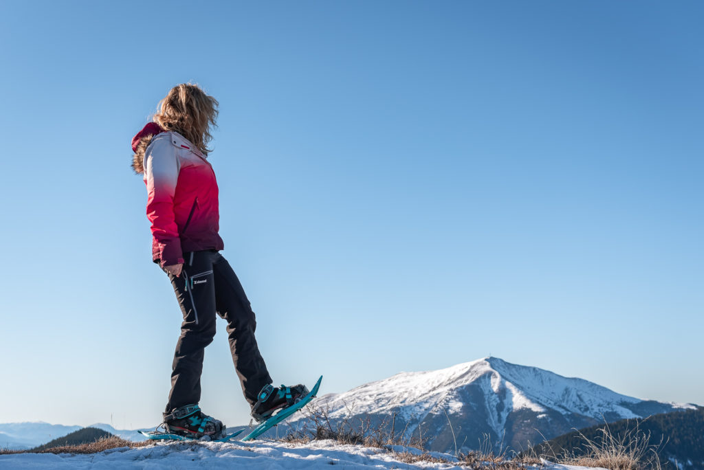 Skier dans les Alpes de Haute Provence : découvrez l'hiver dans la région de Blanche-Serre-Ponçon, avec activités outdoor et bonnes adresses. 