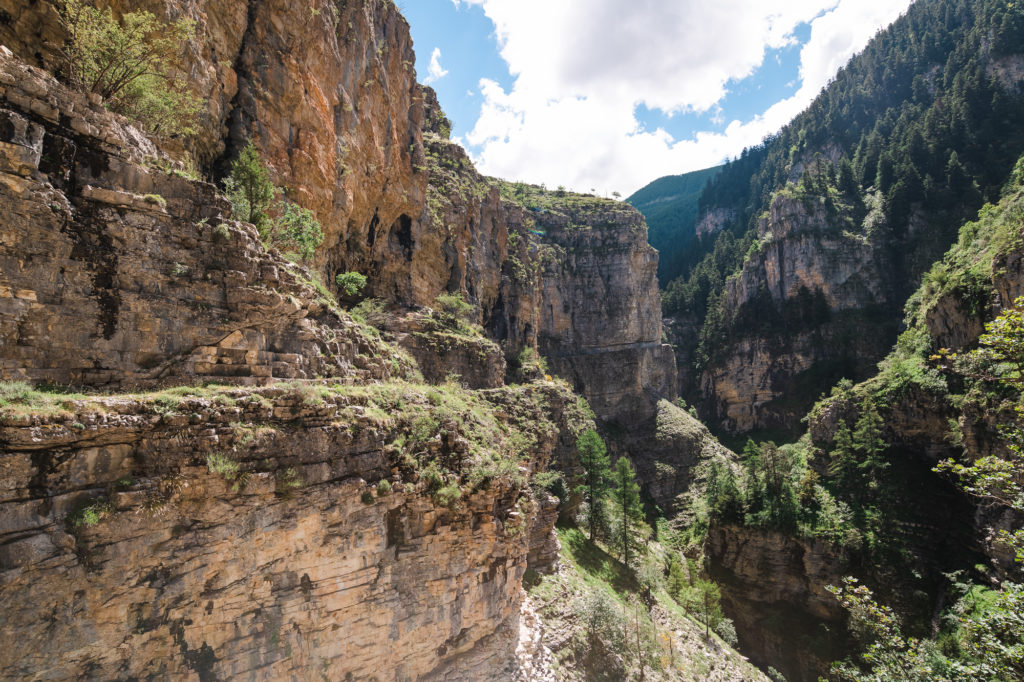 Pépites secrètes du Haut Verdon : sublime randonnée vers les lacs de Lignin, les vasques de la Lance, les gorges de Saint Pierre. 