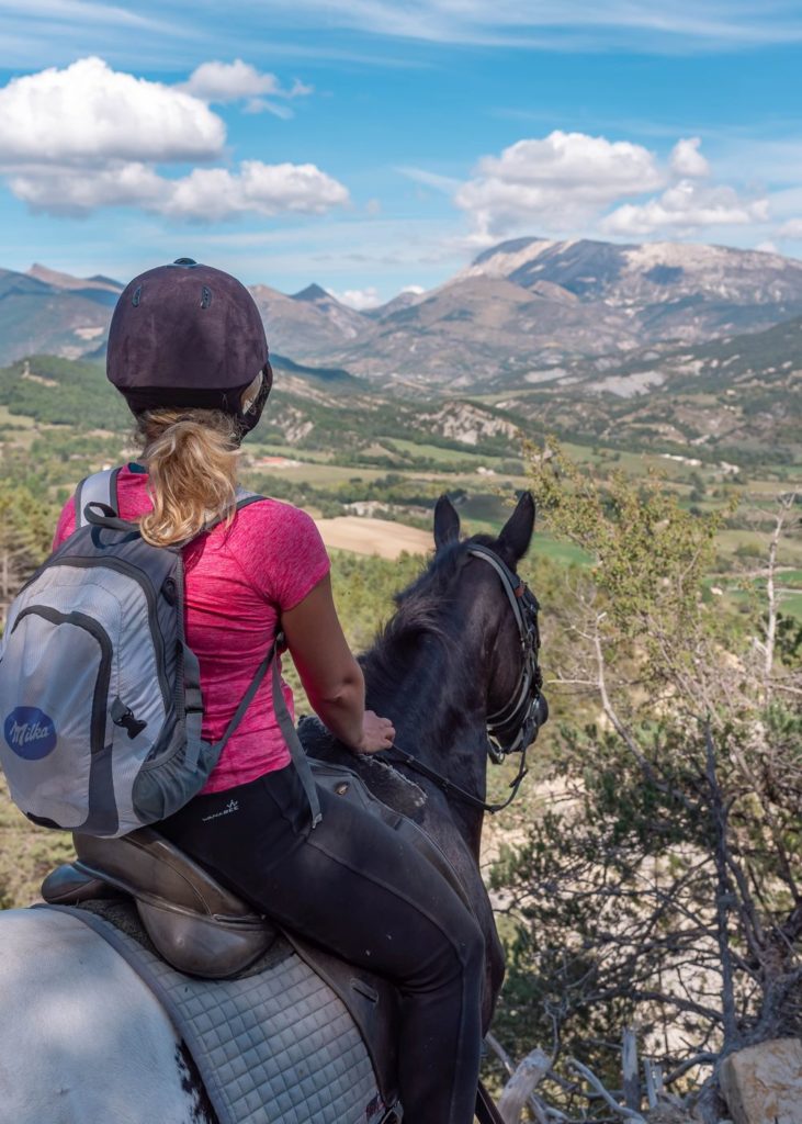 Les Alpes de Haute Provence à cheval : 3 jours de randonnée équestre dans la région de Digne-les-Bains, au coeur des Alpes du Sud