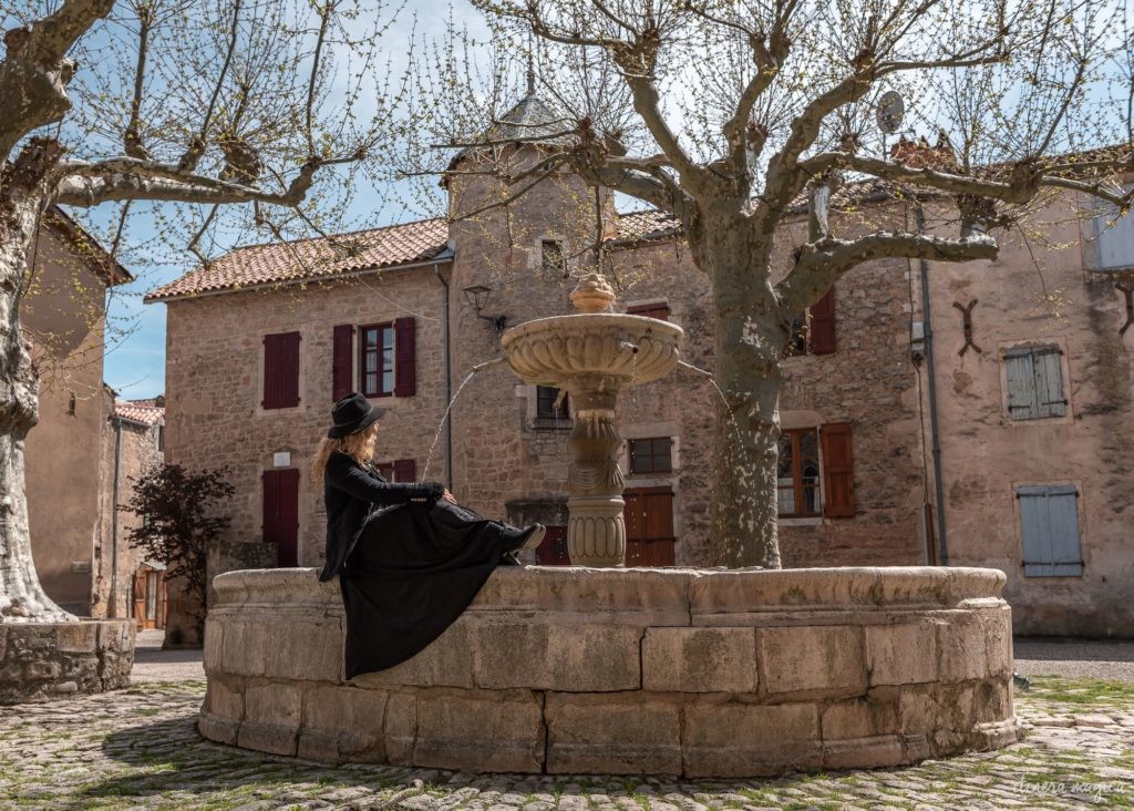 Vacances dans le sud de l'Aveyron : le rougier de Camarès, le Larzac, le Vaxergues, du parapente à Millau, les villages templiers du Larzac... Que voir, que faire en Aveyron?