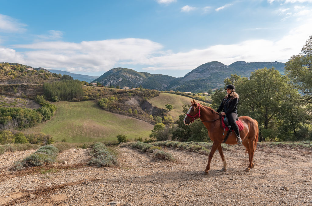 Les Baronnies provençales: plus belles randonnées, villages, activités de pleine nature et lavandes de la Drôme.