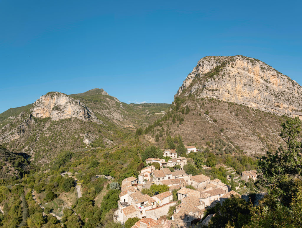drôme: les plus beaux villages des baronnies provençales