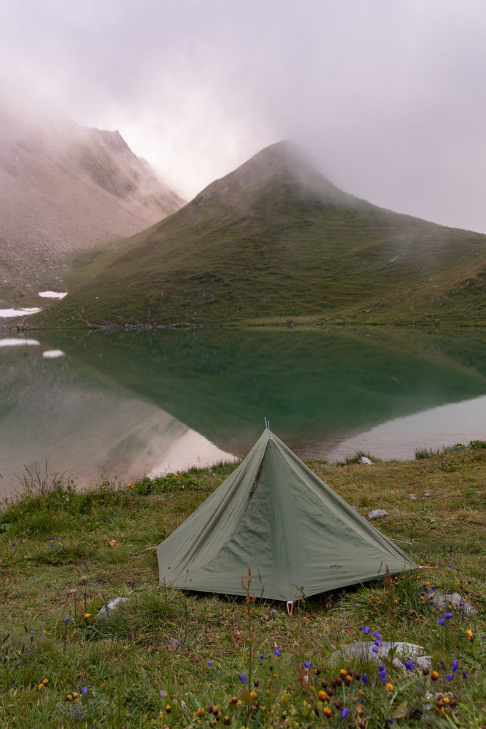 que faire dans le beaufortain ? randonnee lac d'amour pierra menta