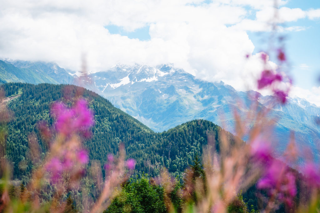 Le massif de Belledonne en été : randonnées, activités outdoor pour toute la famille et bonnes adresses.