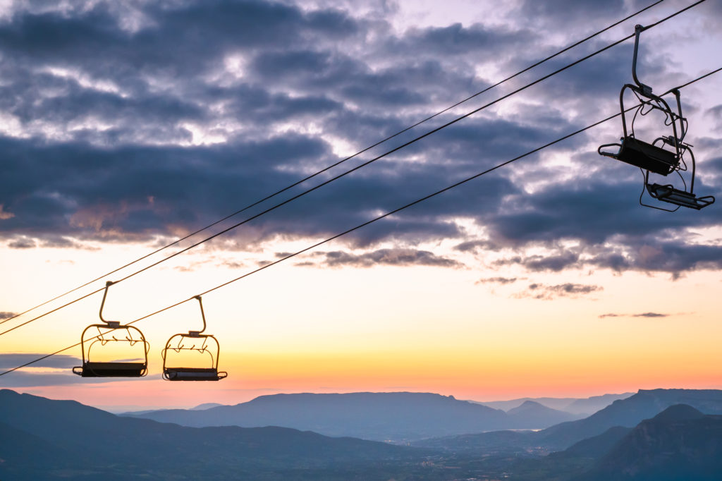 Le massif de Belledonne en été au Collet d'Allevard : randonnées, activités outdoor pour toute la famille et bonnes adresses.