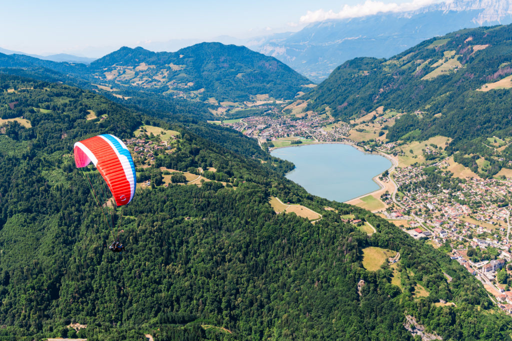 Le massif de Belledonne en été : randonnées, activités outdoor pour toute la famille et bonnes adresses.