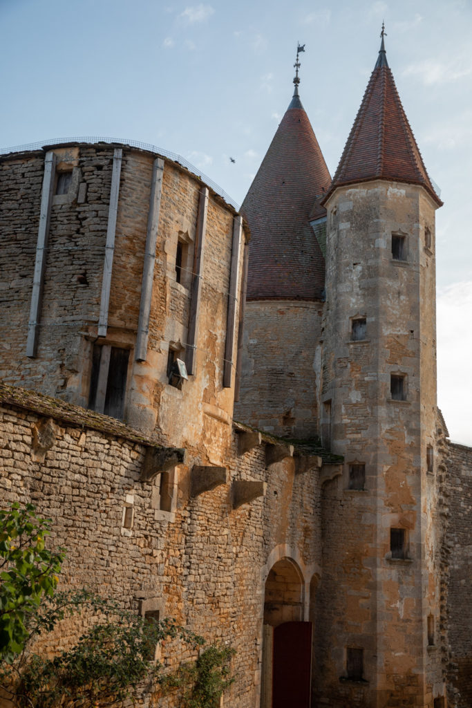 Découvrez la Bourgogne en automne : la roche de Solutré, Fontenay, Vézelay, Bussy-Rabutin, Châteauneuf en Auxois. Bonnes adresses en Bourgogne