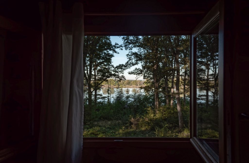 cabanes du lac vosges du sud dormir dans une cabane vosges