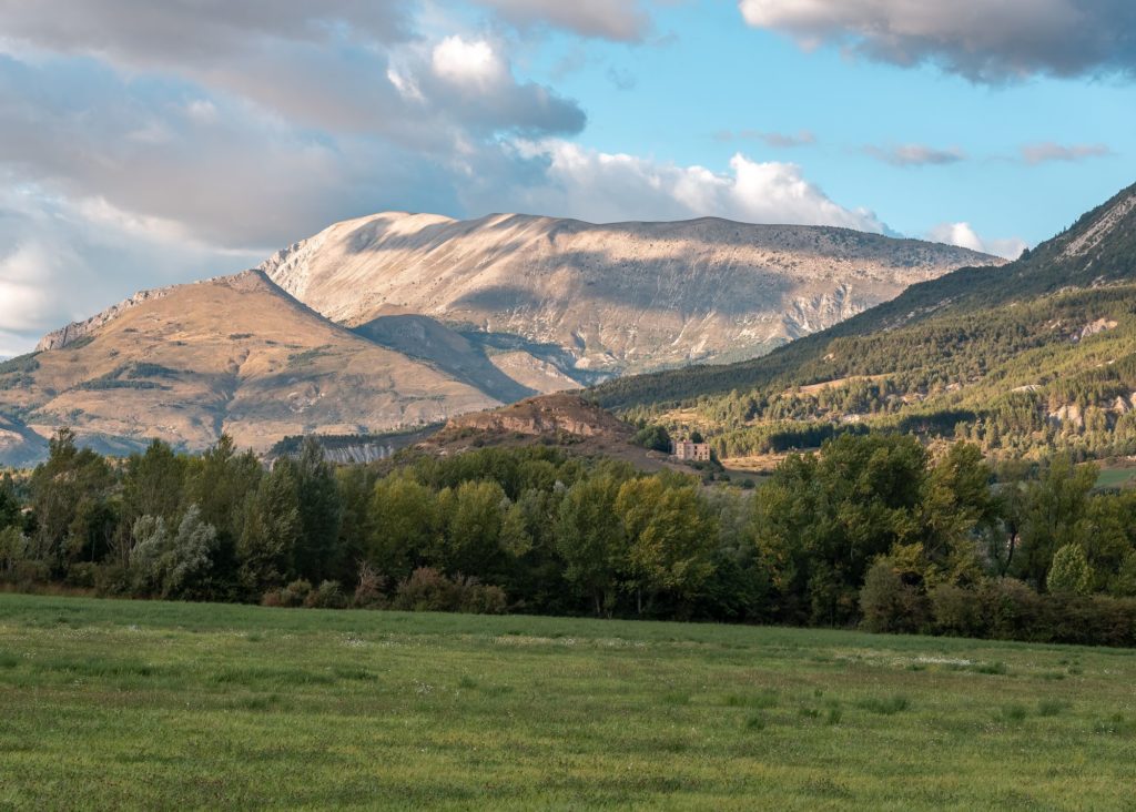 Les Alpes de Haute Provence à cheval : 3 jours de randonnée équestre dans la région de Digne-les-Bains, au coeur des Alpes du Sud