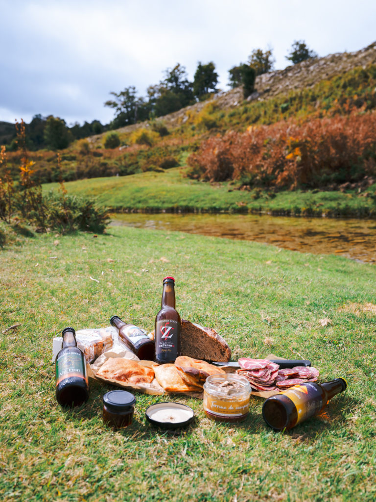 Voyager à Ajaccio à l'automne, entre mer et montagne, à la rencontre des artisans et producteurs : immersion dans le terroir corse et bonnes adresses!