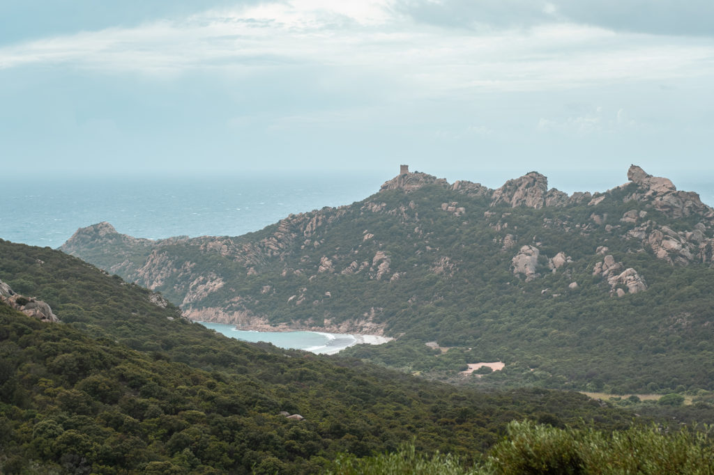 corse en automne : beauté de la corse hors saison, bonnes adresses et sports outdoor dans les montagnes