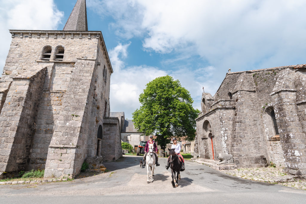 Que voir et que faire dans le Limousin, entre Creuse et Haute Vienne ? La Creuse à cheval