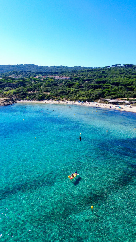 Saint-Tropez sans se ruiner ? Un séjour au Sentier des Pins à Ramatuelle : plage de Pampelonne, Côte d'Azur en beauté et bons plans pour prolonger l’été.