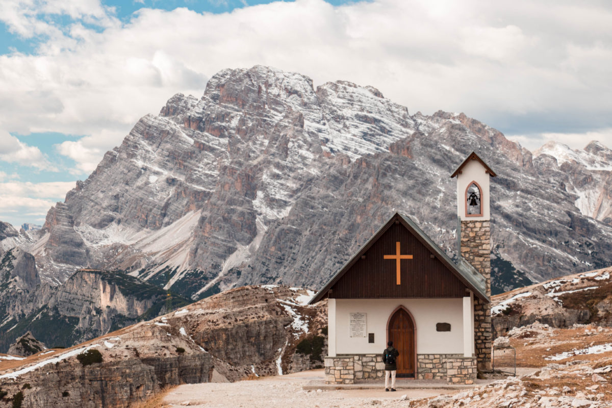 Découvrez les Dolomites à l'automne.