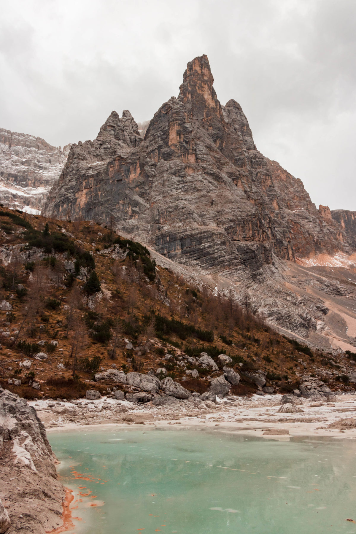 Découvrez les Dolomites à l'automne.