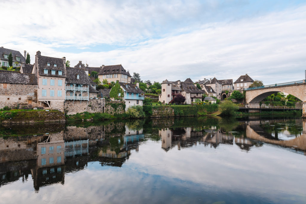 Que voir et que faire en vallée de la Dordogne, côté Corrèze ? Incontournables, sports outdoor, insolites et belles adresses autour d'Argentat-sur-Dordogne