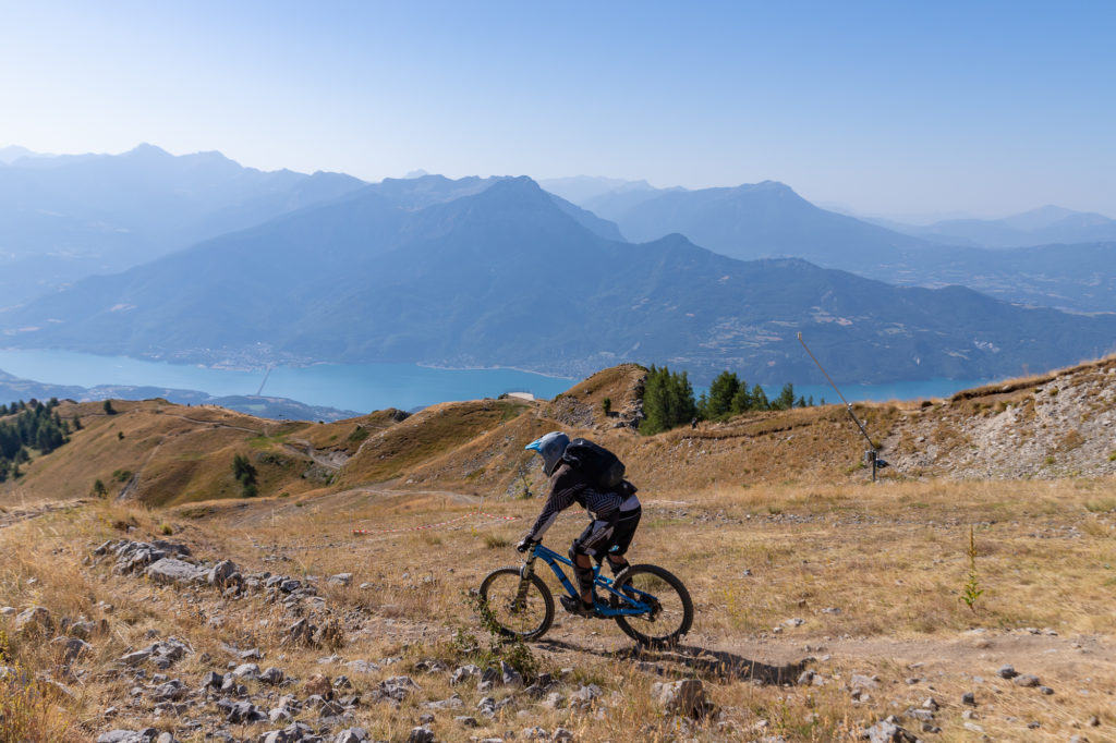 Le bike park de Réallon au dessus du lac de Serre Ponçon