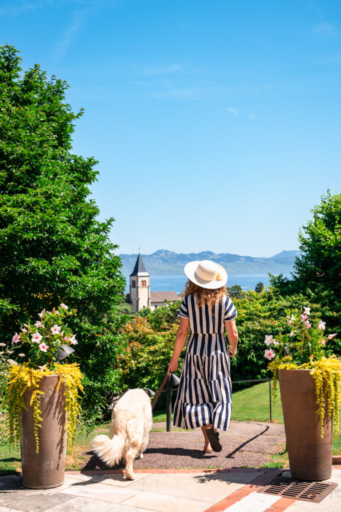 Evian et le lac Léman avec mon chien : bonnes adresses dog friendly, activités nautiques, visites et coups de coeur.