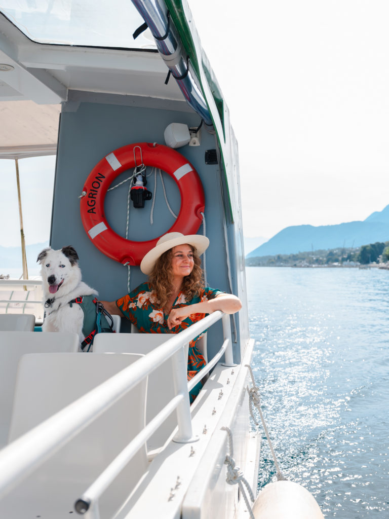 Evian et le lac Léman avec mon chien : bonnes adresses dog friendly, activités nautiques, visites et coups de coeur.