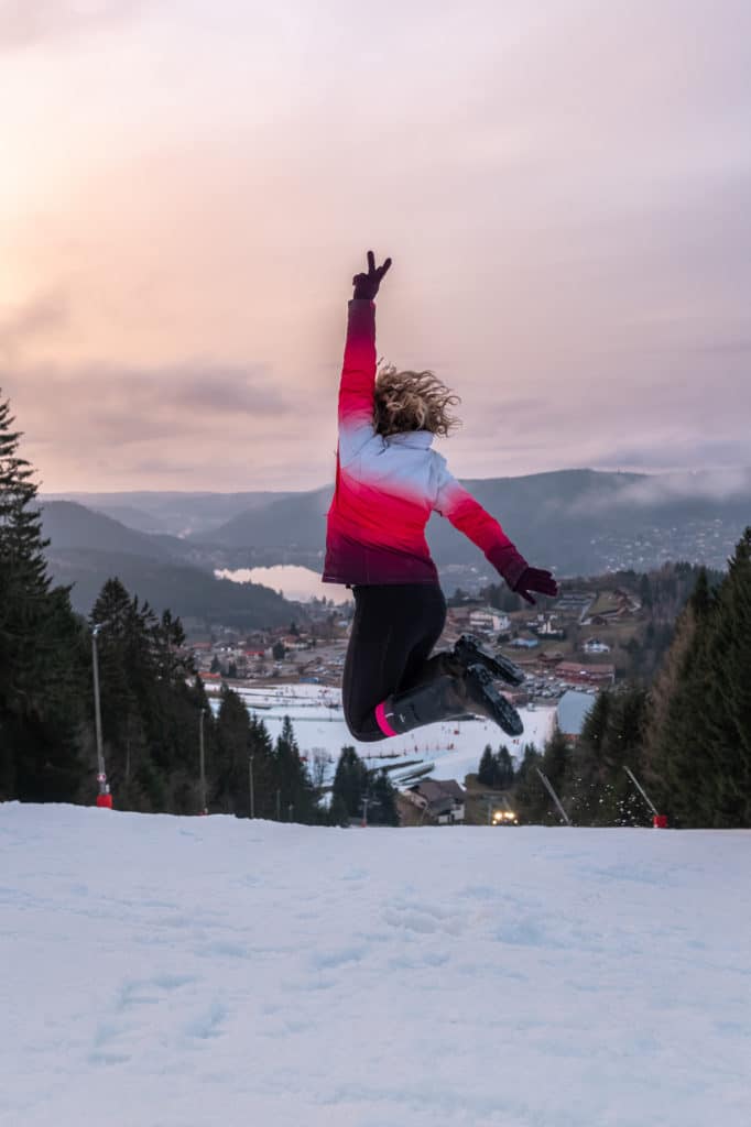 Réussir son séjour d'hiver à Gérardmer, avec ou sans ski. Que faire à Gérardmer en hiver sans neige ? Activités et bonnes adresses.