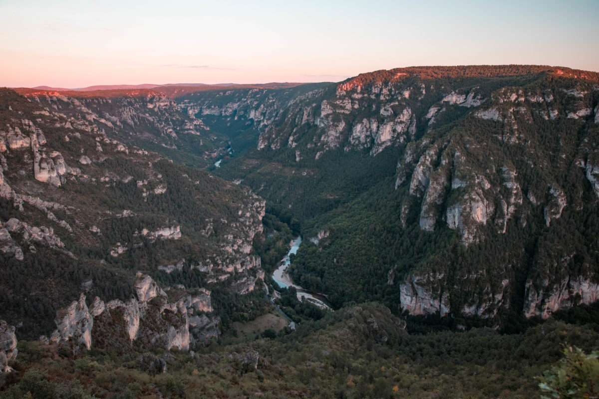 Découvrez les somptueuses Gorges du Tarn et toutes leurs activités incontournables.