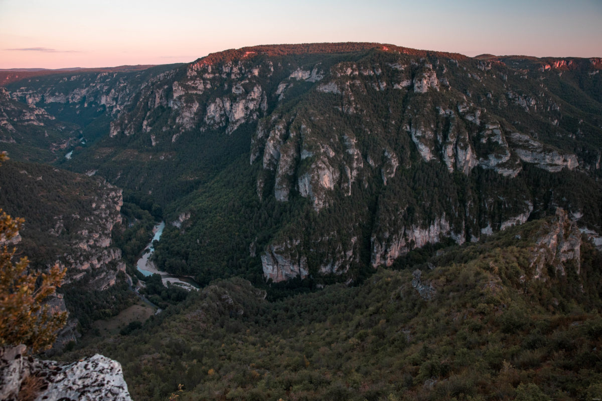 Découvrez les somptueuses Gorges du Tarn et toutes leurs activités incontournables.