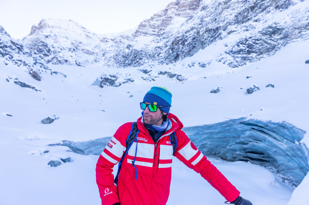 Ski de randonnée en Haute Maurienne Vanoise en hiver, au dessus de Bonneval sur Arc