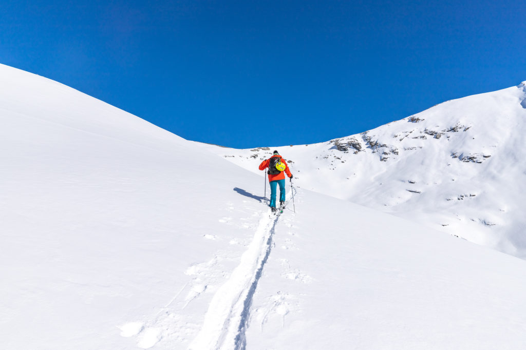 Ski de randonnée en Haute Maurienne Vanoise en hiver, au dessus de Bonneval sur Arc