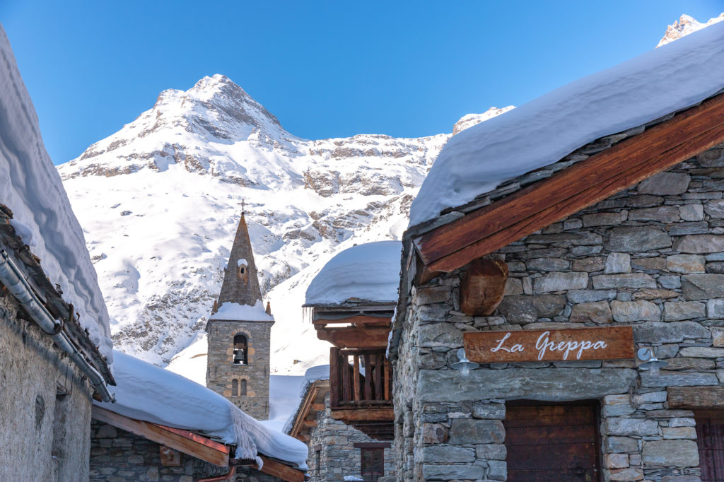 Que faire en Haute Maurienne Vanoise en hiver ? Autour de Bonneval-sur-Arc, un séjour sublime et intense, entre glaciers, ski de randonnée et insolites.
