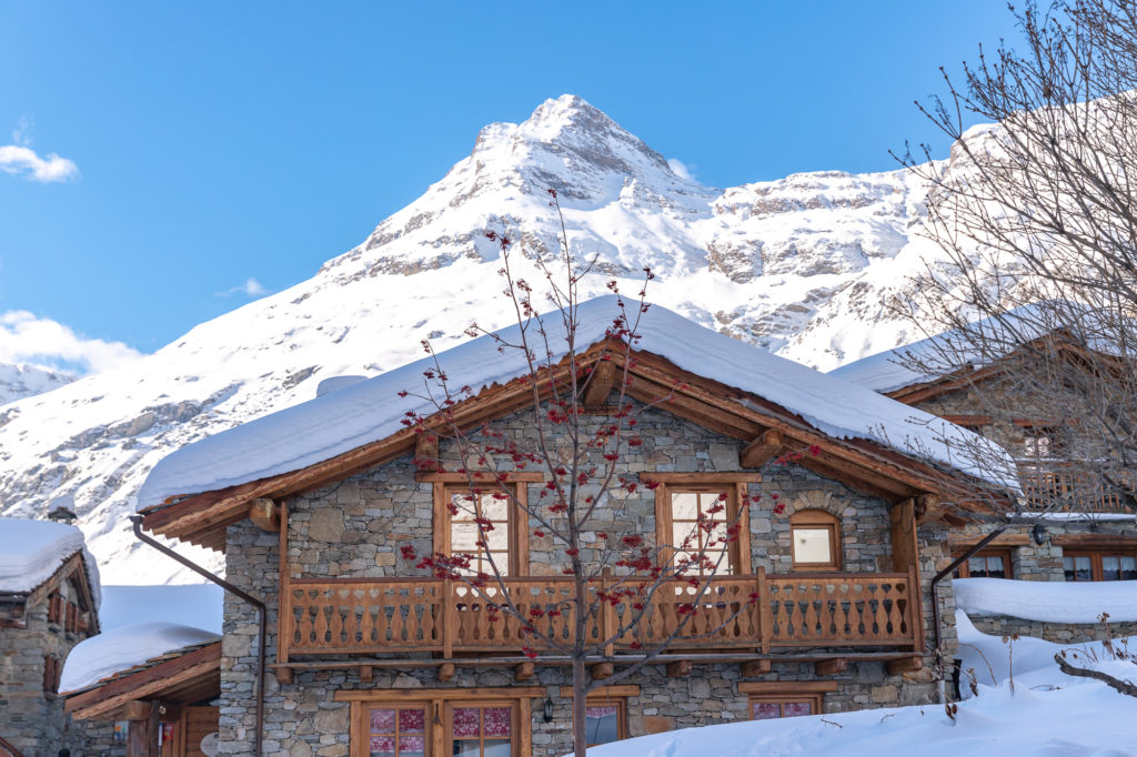 Que faire en Haute Maurienne Vanoise en hiver ? Autour de Bonneval-sur-Arc, un séjour sublime et intense, entre glaciers, ski de randonnée et insolites.