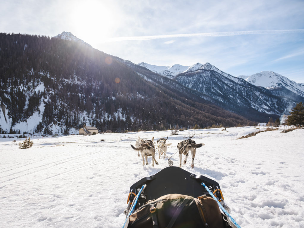 Que faire dans la vallée de la Clarée en hiver ? Randonnées, refuges, activités hivernales, ski nordique, chien de traîneau