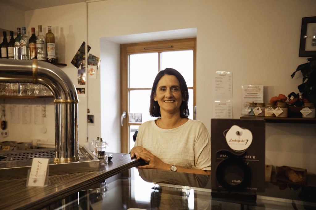 aurélie auberge des 7 merveilles challex
