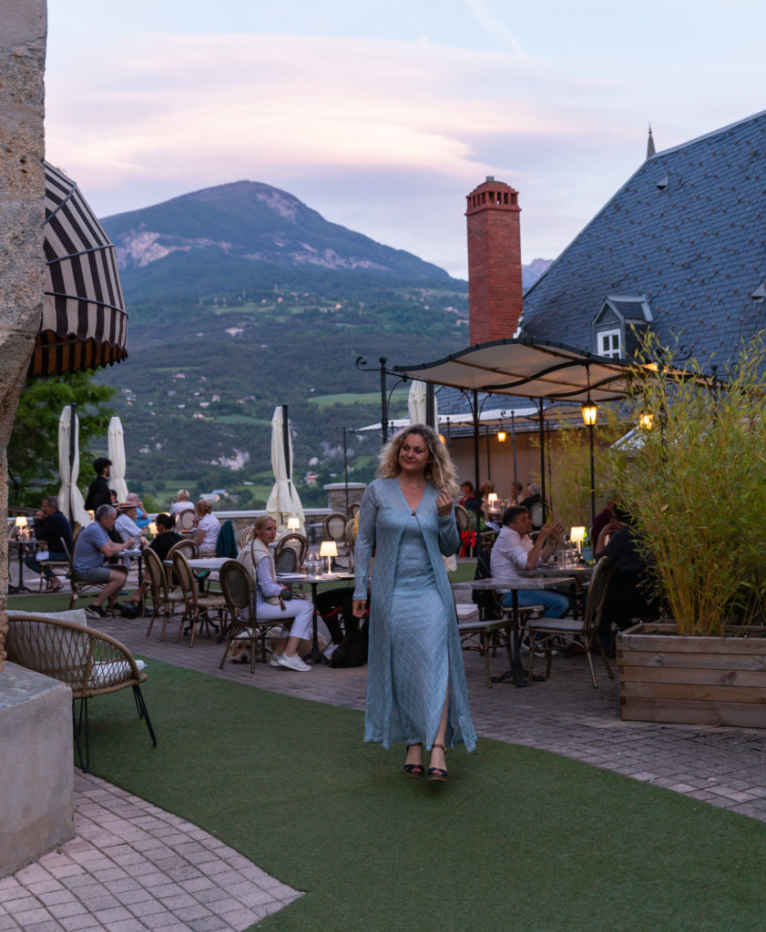 lac de serre poncon hebergements sejour romantique