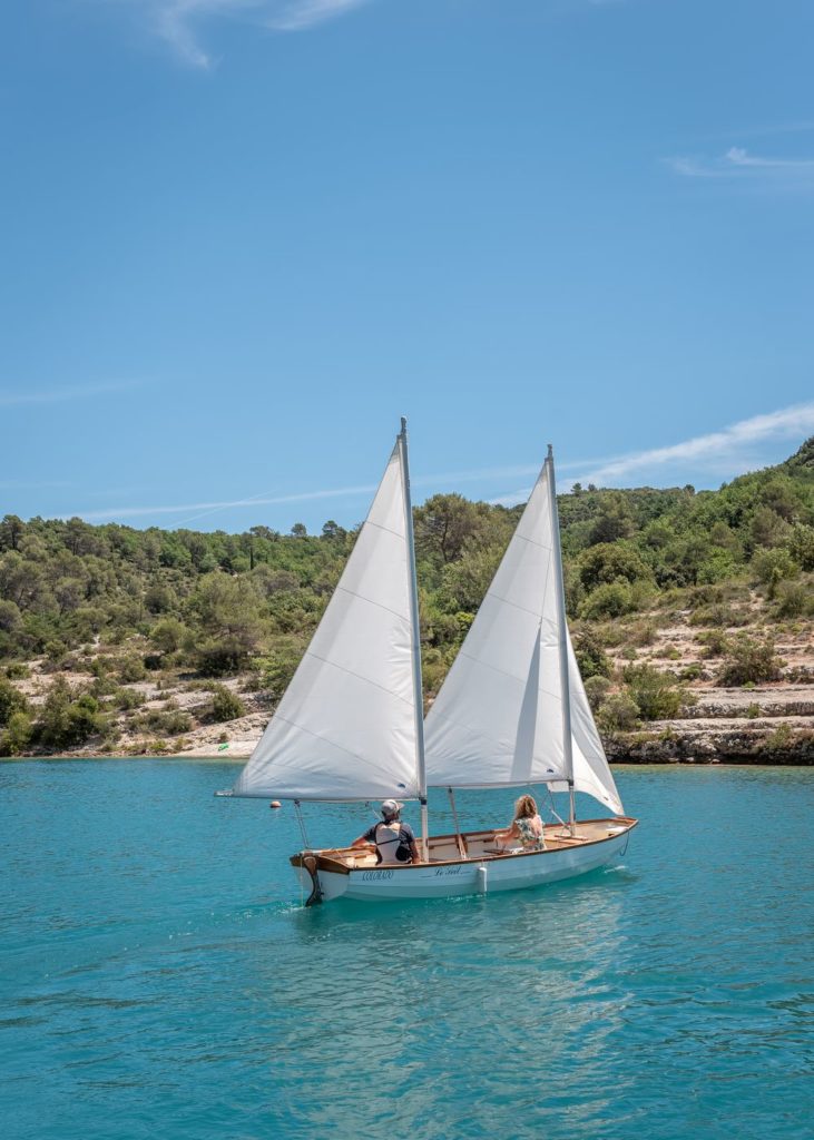 vacances dans le verdon en provence lac d'esparron