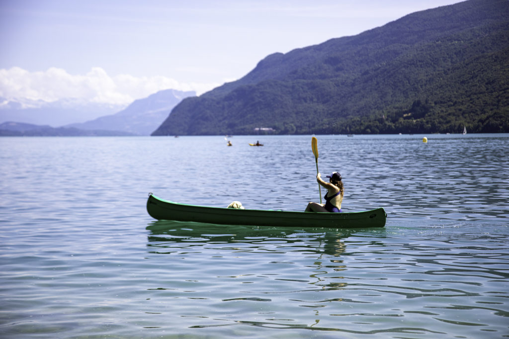 kayak avec son chien lac du bourget savoie