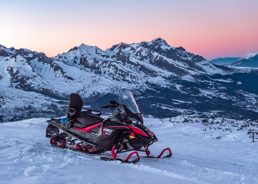 Séjour ski dans Le Dévoluy. Ski, neige, raquettes, motoneige, via souterrata, cheval dans les hautes alpes