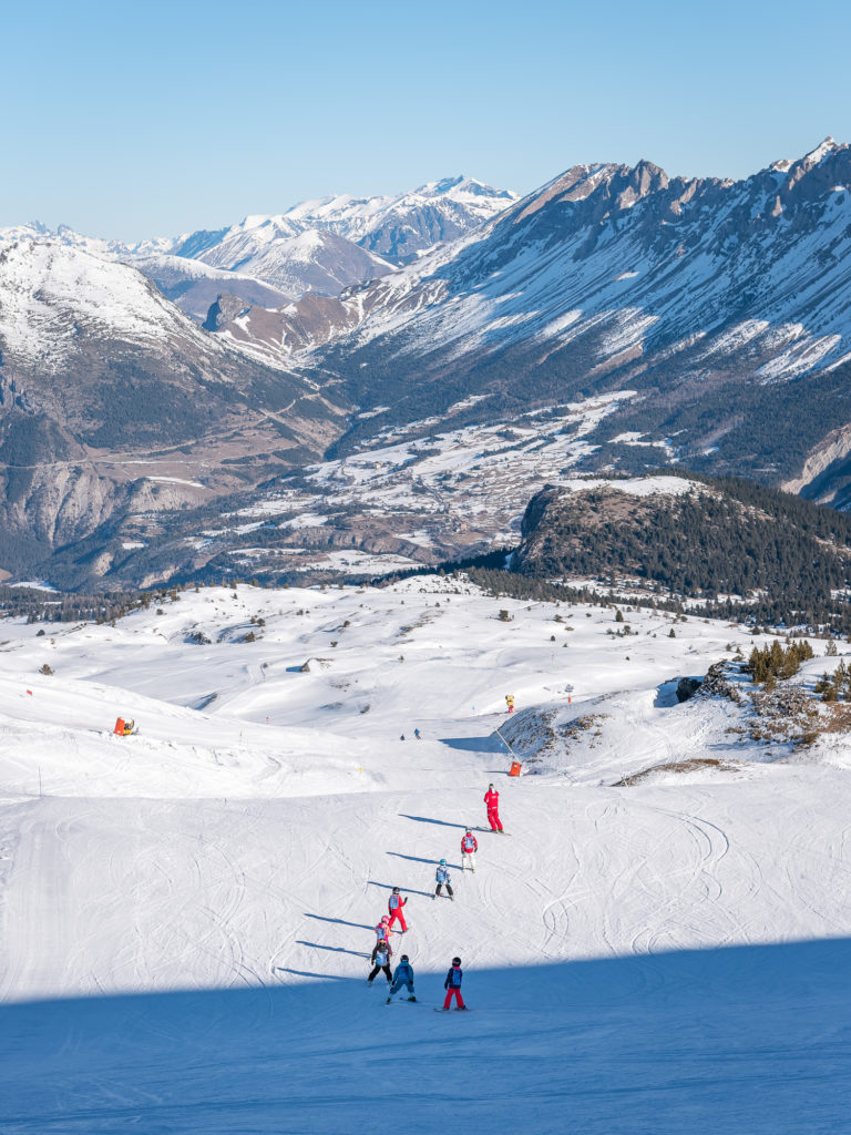 Séjour d'hiver dans Le Dévoluy : ski, randonnée, raquettes, cheval, via souterrata, bonnes adresses. Que faire, que voir au ski dans Le Dévoluy ?