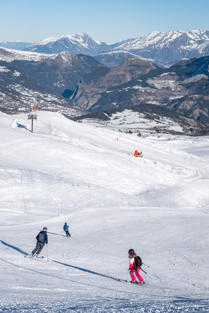 Skier dans Le Dévoluy au soleil des Hautes Alpes. Où skier dans les hautes alpes