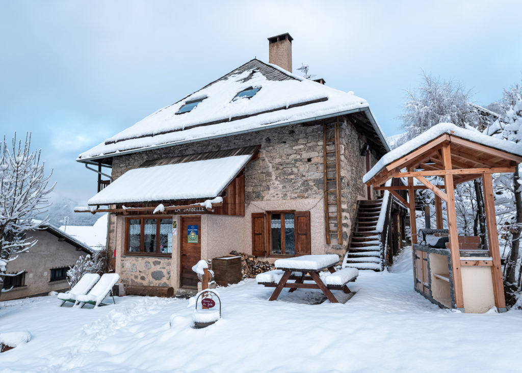 bonnes adresses aux orres pour des vacances au ski à la neige