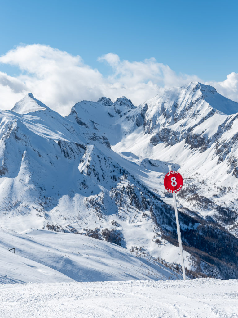 Sublime séjour d'hiver aux Orres, ski au-dessus du lac de Serre-Ponçon et bonnes adresses. Que faire, que voir aux Orres en hiver ?