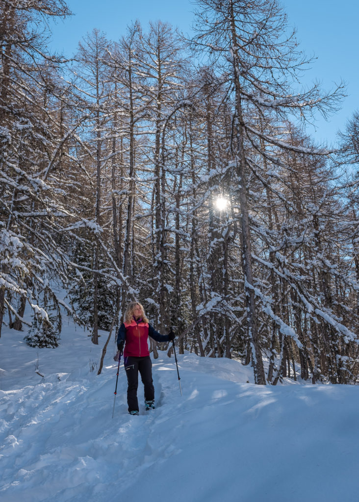 randonnée raquettes aux orres dans la neige