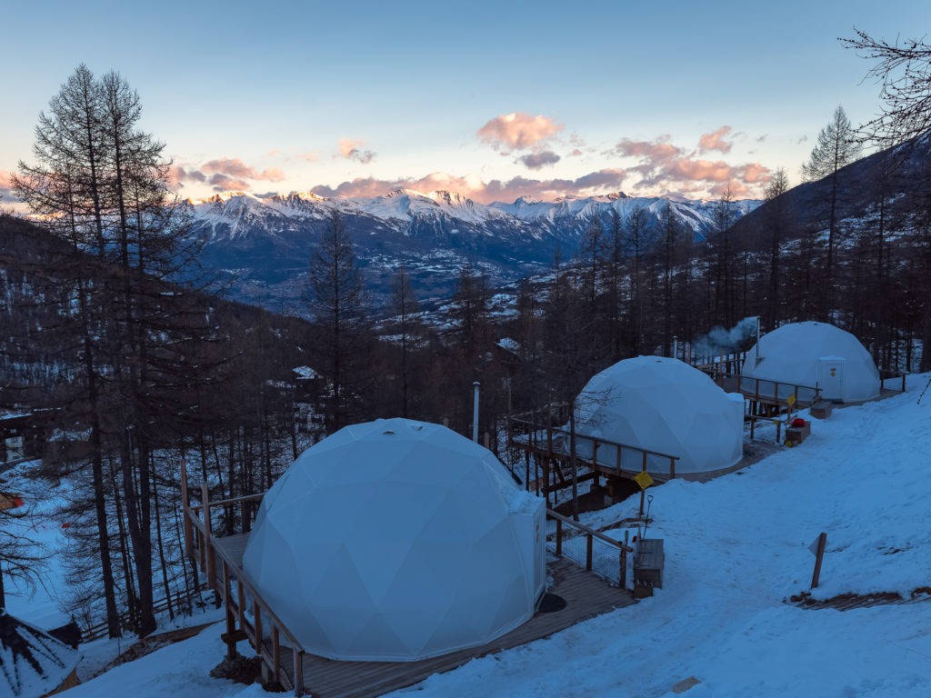 bonnes adresses aux orres pour des vacances au ski à la neige