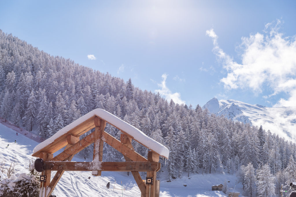 bonnes adresses aux orres pour des vacances au ski à la neige