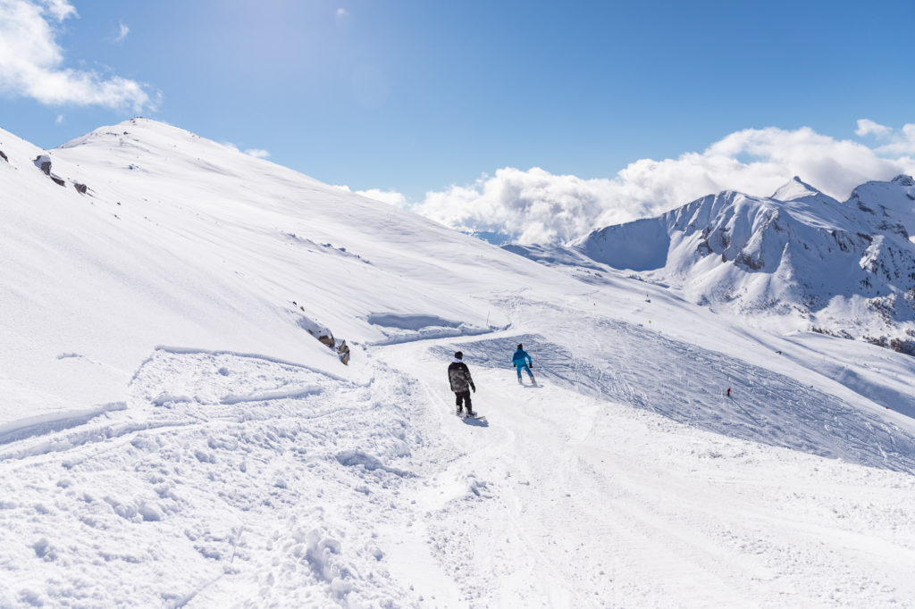 Sublime séjour d'hiver aux Orres, ski au-dessus du lac de Serre-Ponçon et bonnes adresses. Que faire, que voir aux Orres en hiver ?