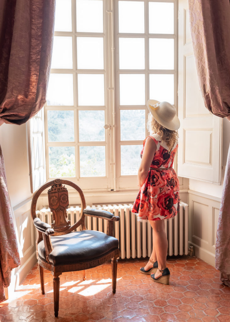 Que voir et que faire autour de Cucuron ? Explorer le sud du Luberon et visiter le château d'Ansouis.