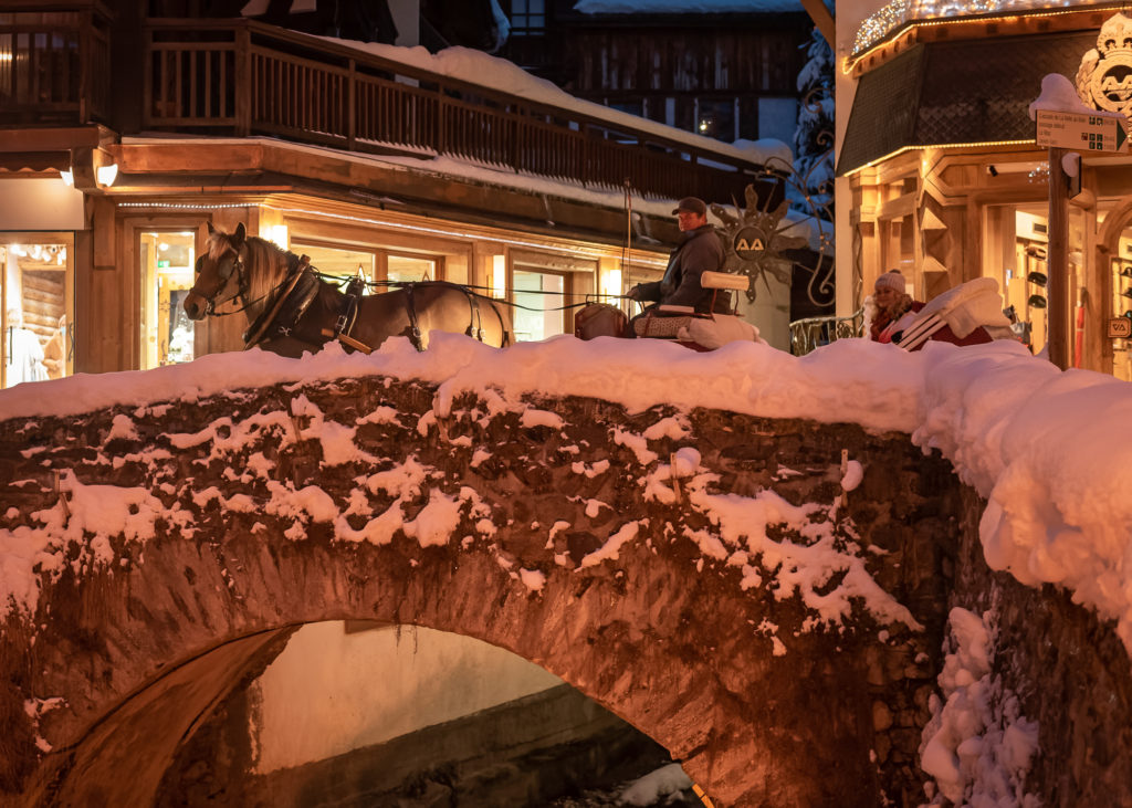 Que voir à Megève ? Blog sur un séjour d'hiver à Megève, avec bonnes adresses, ski de rando, survol du Mont Blanc, calèches, igloo...