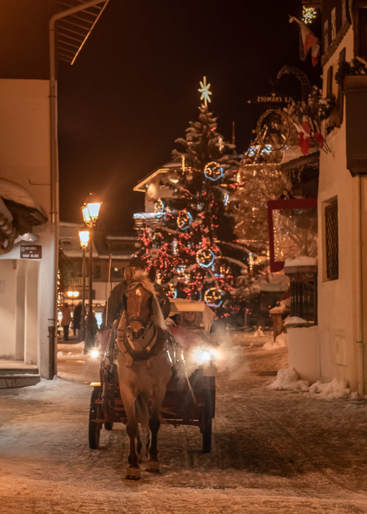 Que voir à Megève ? Blog sur un séjour d'hiver à Megève, avec bonnes adresses, ski de rando, survol du Mont Blanc, calèches, igloo...